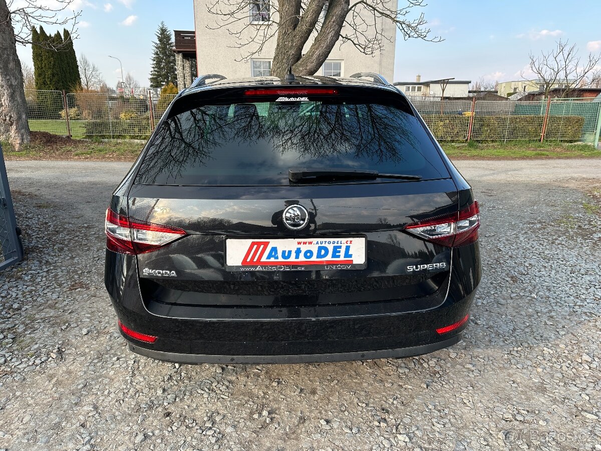 Škoda Superb 2.0 TDi DSG ACC BIXEN NAVI - 3
