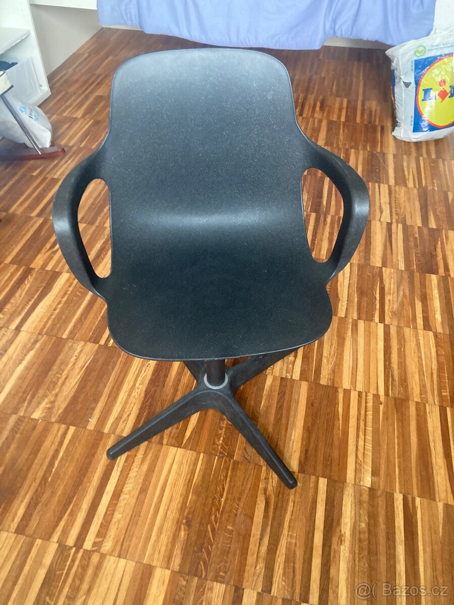 Otočná židle černá IKEA - 3