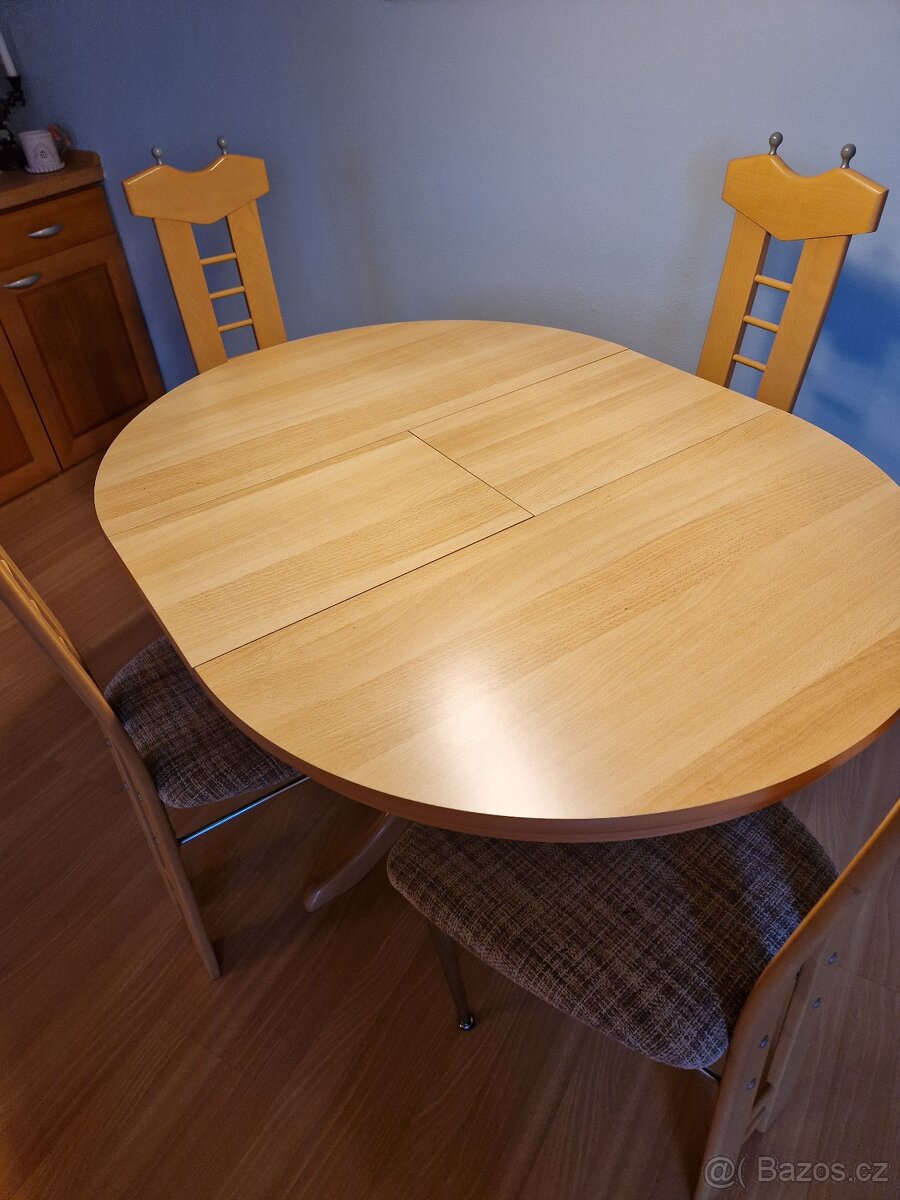 Rozkládací jídelní stůl - 3