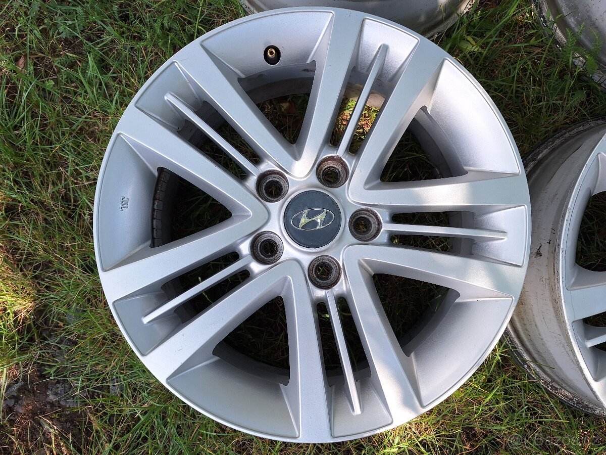 Alu kola Hyundai R16 5x114.3 ET 36 originál - 3
