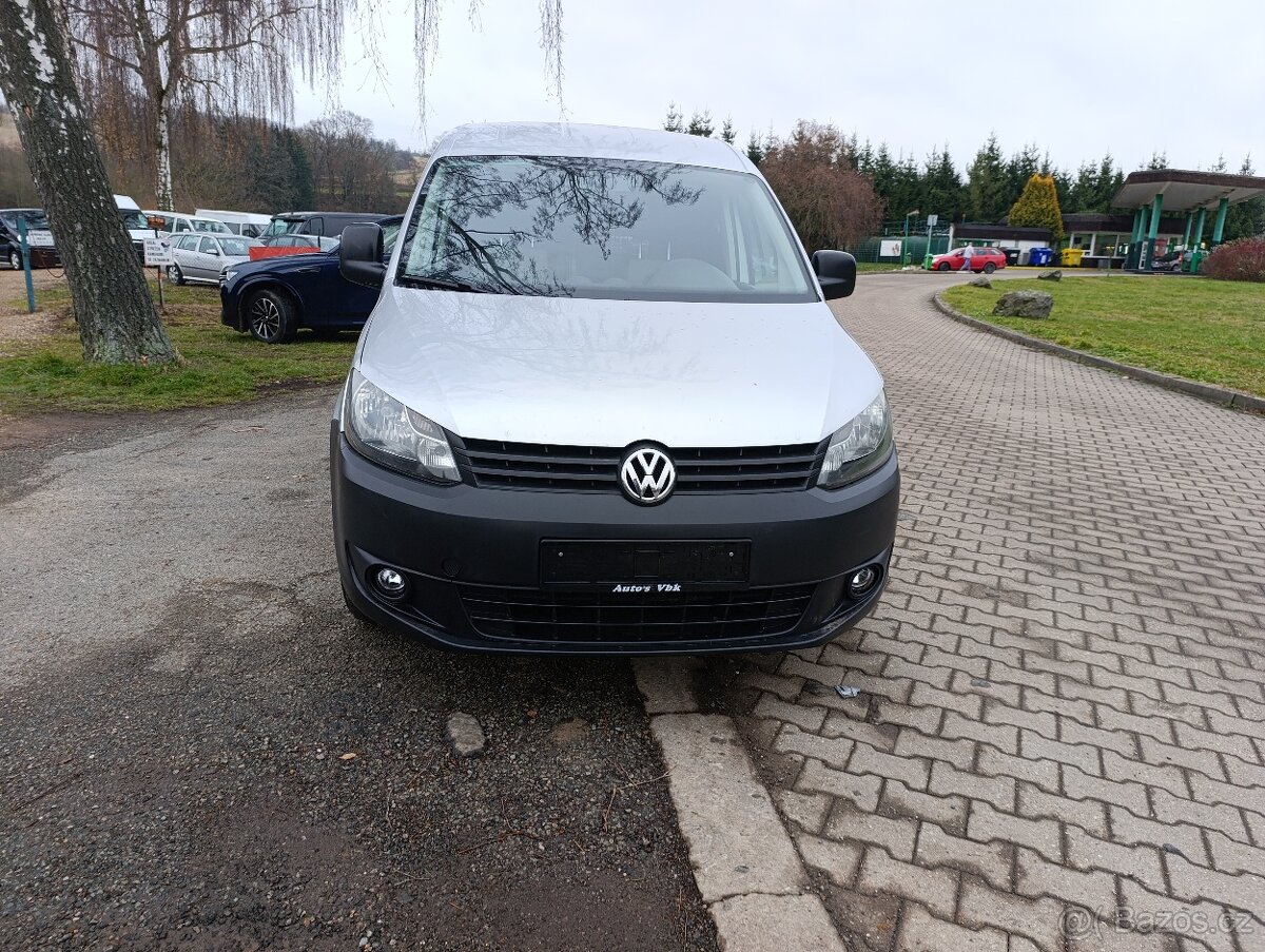 Volkswagen Caddy 1.6 TDi 75kw po servisu z.pneu TZ - 3