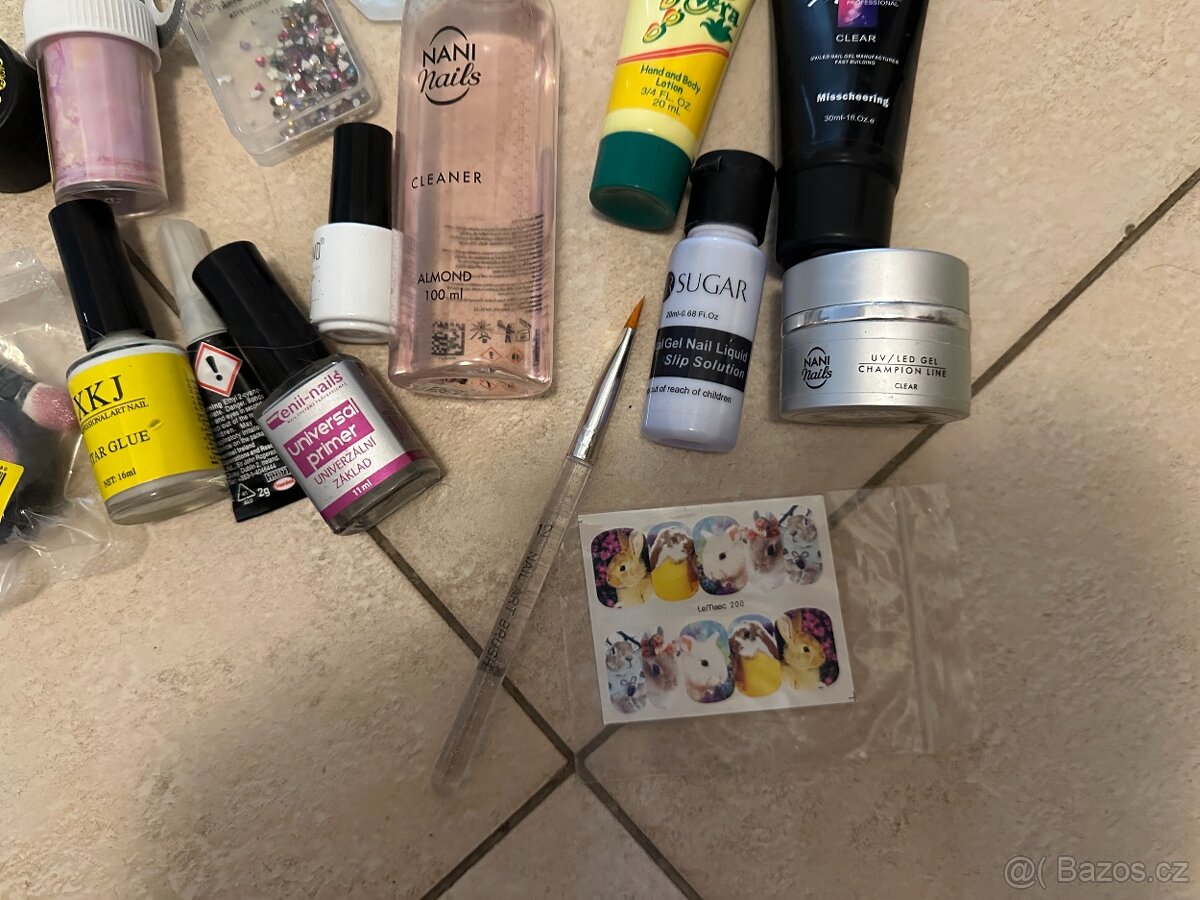 Věci na gelové nehty – gel, primer, tipy (použité) - 3