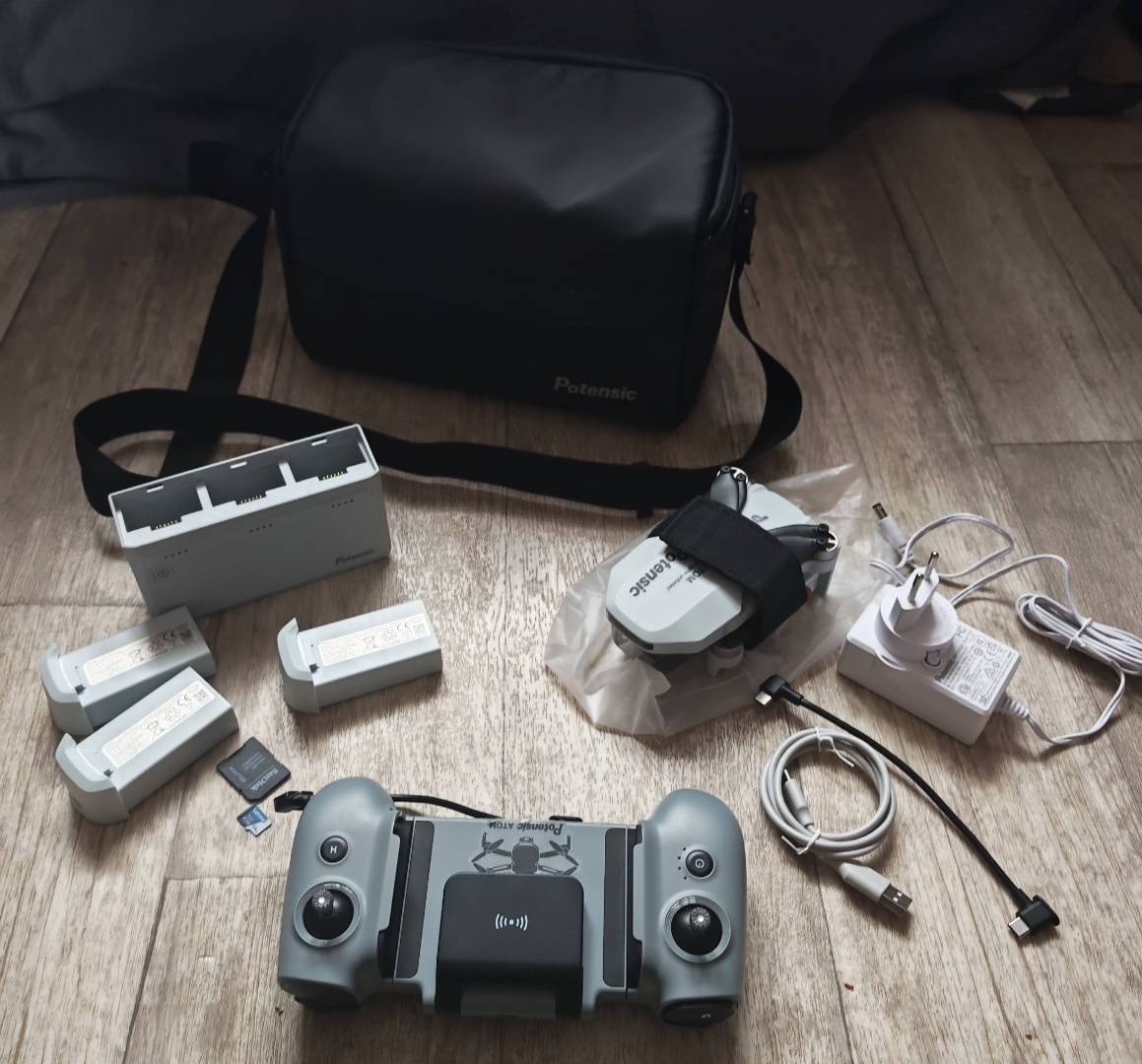 Dron Potensic Atom 2 Fly More Combo bílý PC: 10 990,- - 3