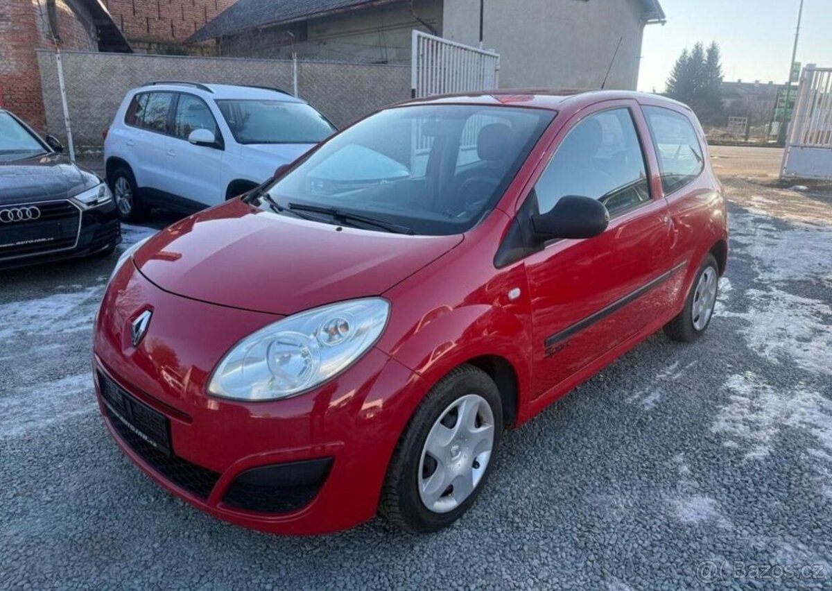 Renault Twingo 1.2i benzín manuál 43 kw - 3