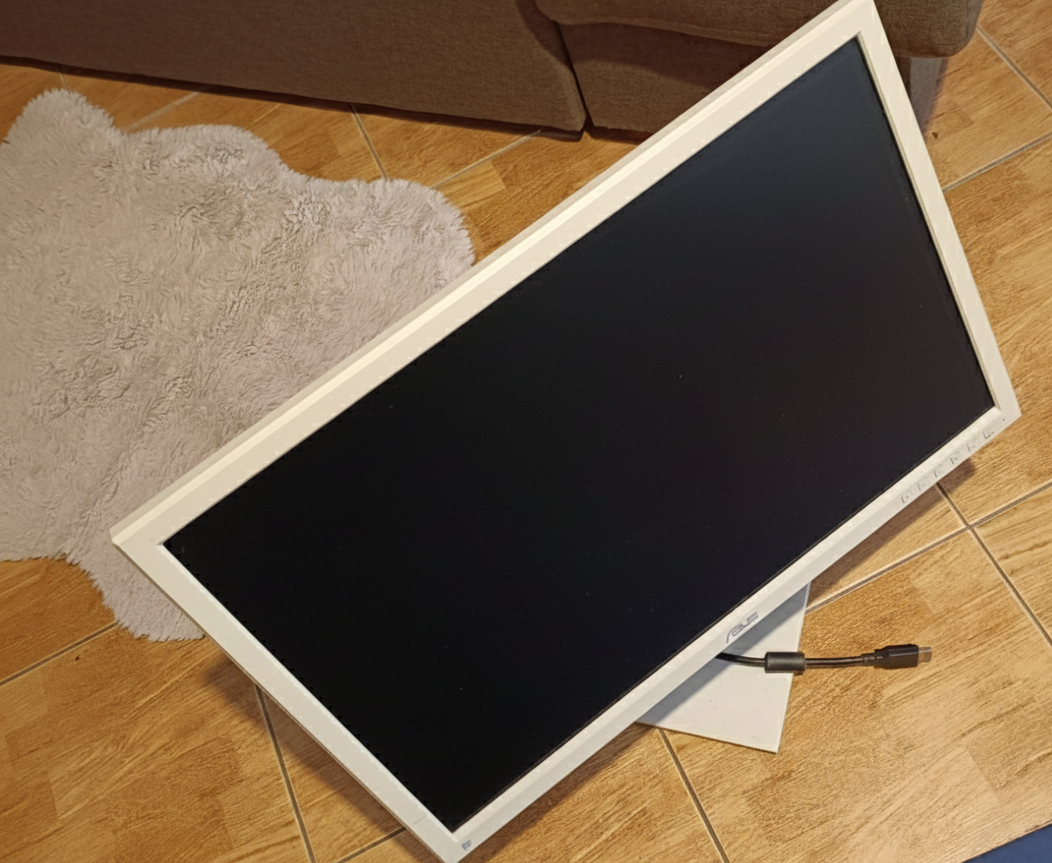 Acer PC , novy servis / W11 / Msi GTX 660 / 2x disk 1250 gb - 3