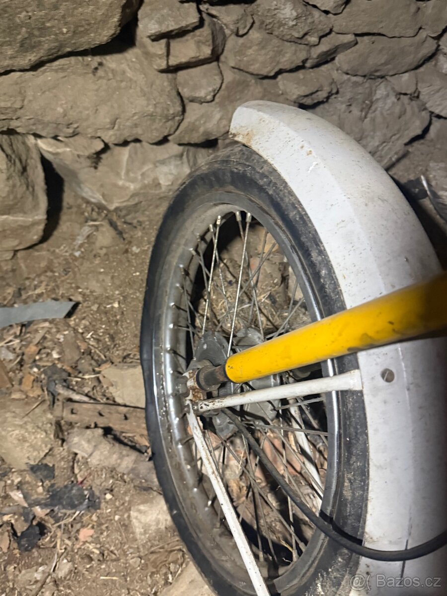 Babeta 207 s vozíkem - 3