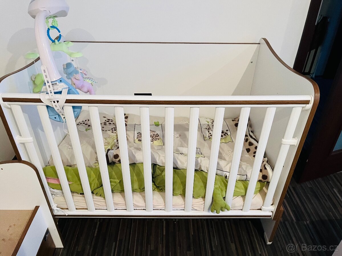 Multifunkční postýlka, postel, přebalovací pult - 3