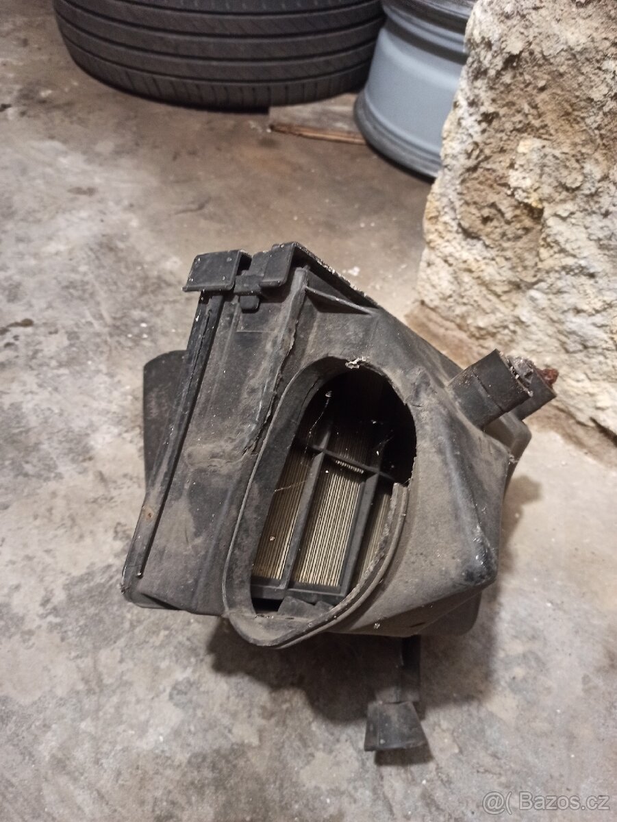 BMW E36 vzduchové filtry - 3