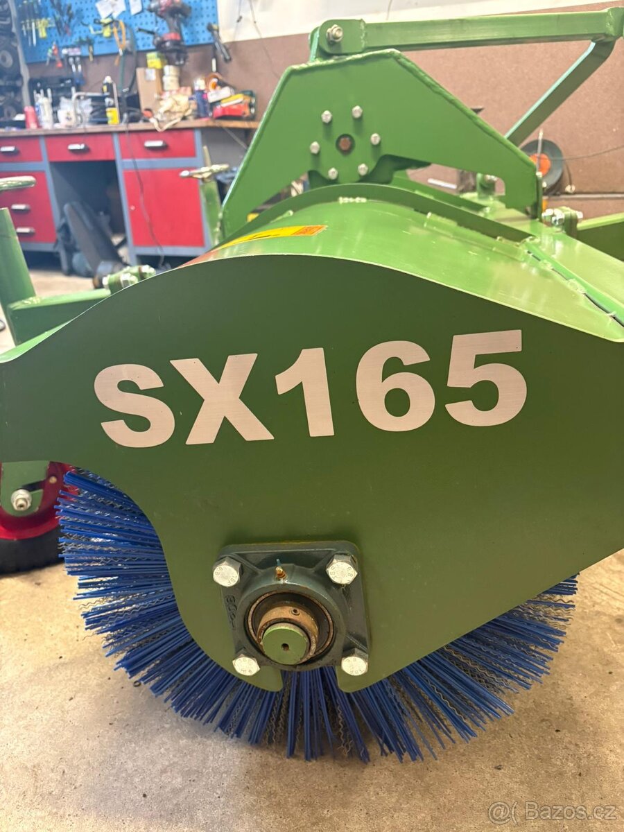 Zametač SX 165 do tři bodu - 3