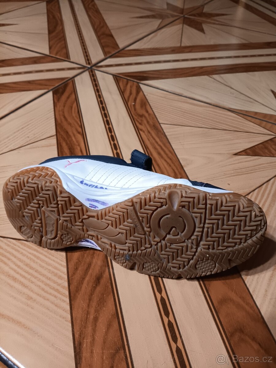 Dětské sálové boty Puma vel. 35 - 3