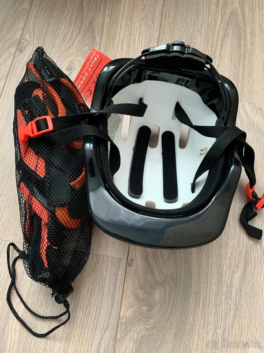 Helma plus chrániče - 3