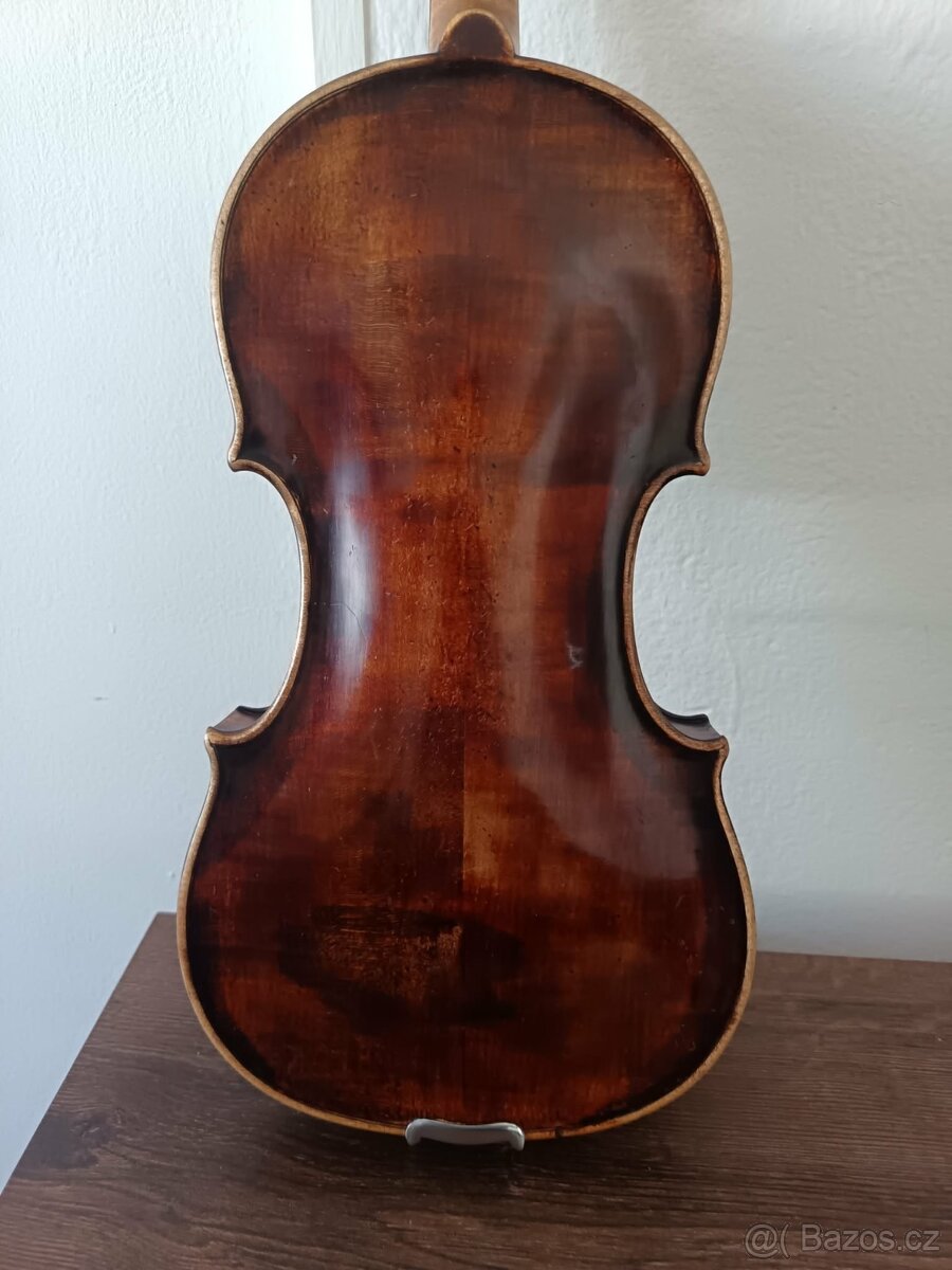 Celé 4/4 housle - 3