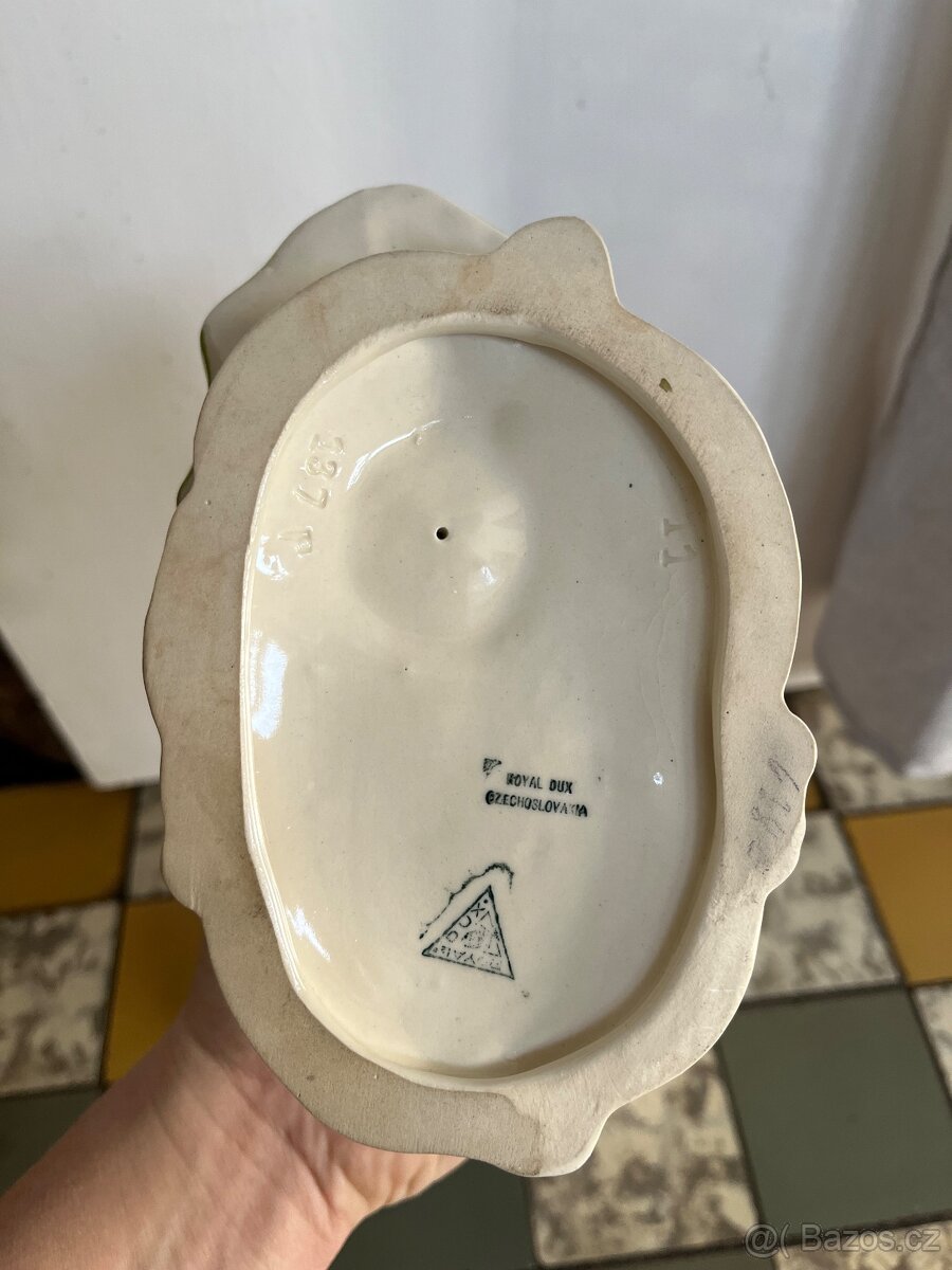 Soška Royal Dux - 3