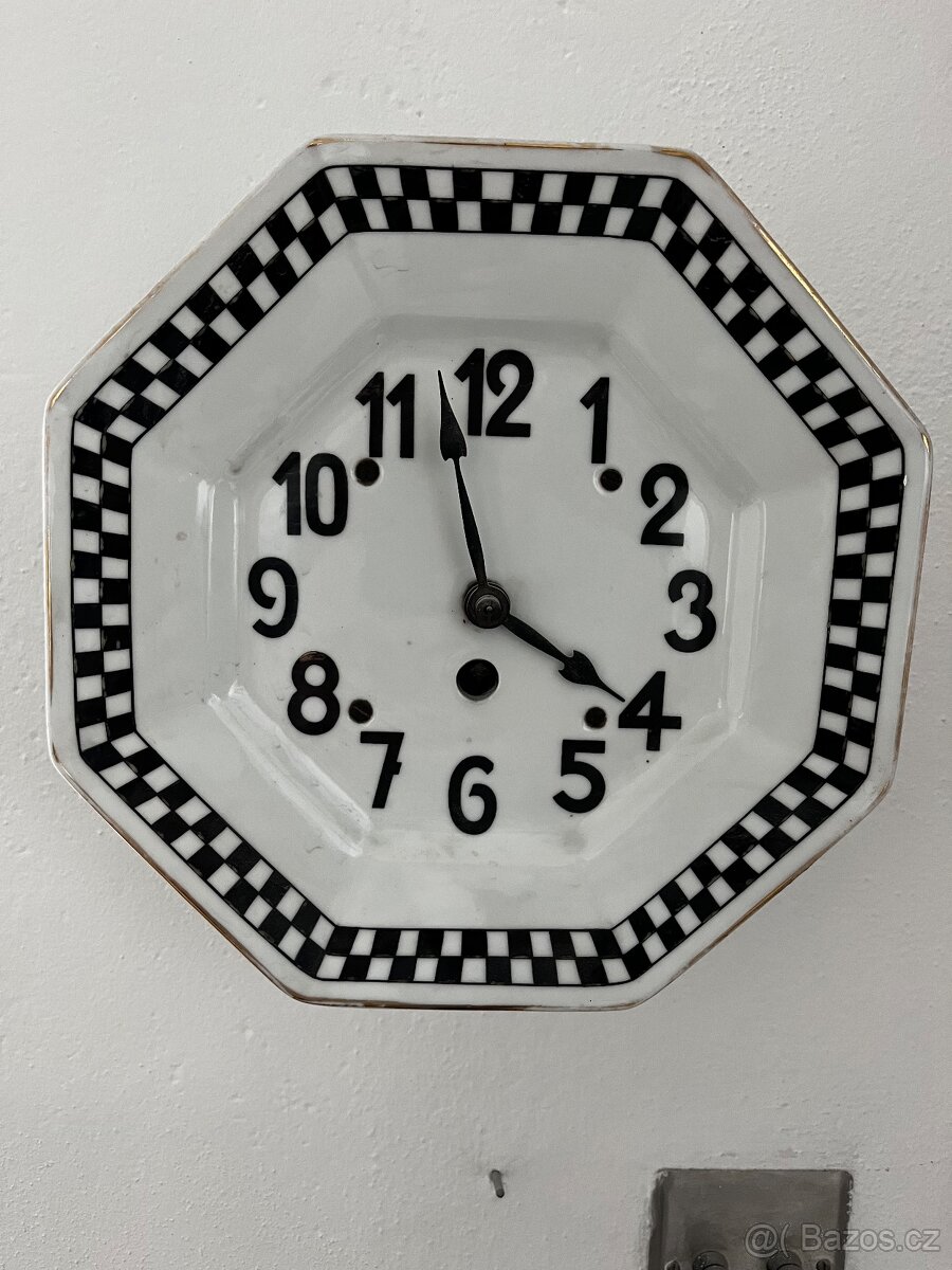 Kuchyňské nástěnné porcelanove, drevene a kovove hodiny - 3