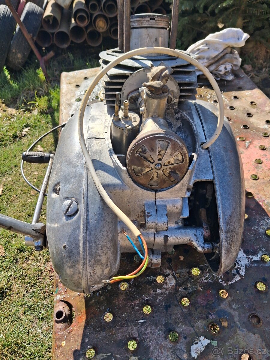 Motor JAWA 250 pérák - 3
