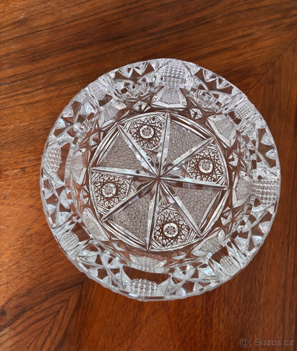 Velký těžký broušený popelník - 3