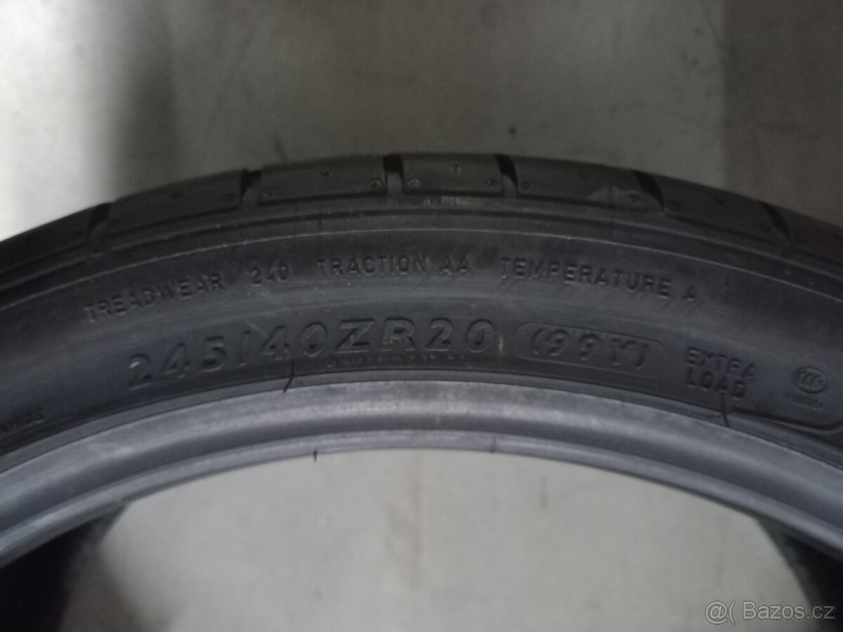 Dunlop 245/40/20 99Y - 3