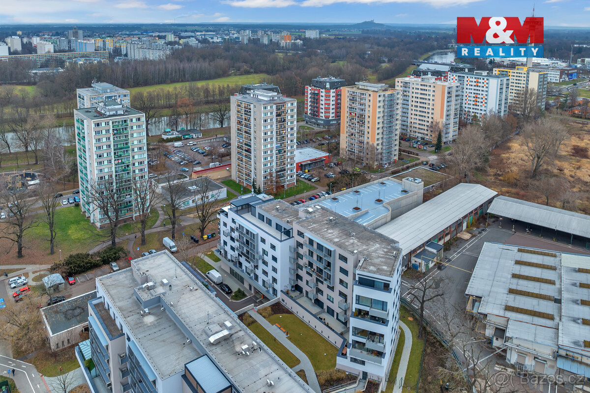 Pronájem garážového stání v Pardubicích, ul. nábřeží Závodu - 3