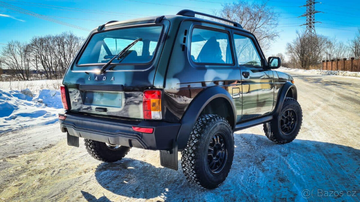 LADA 4x4 NIVA - střešní nosič BRONTO - 3