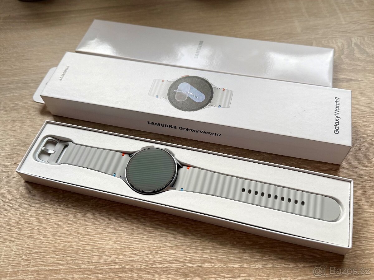 Samsung Galaxy Watch 7 44mm stříbrné, zánovní, komplet - 3