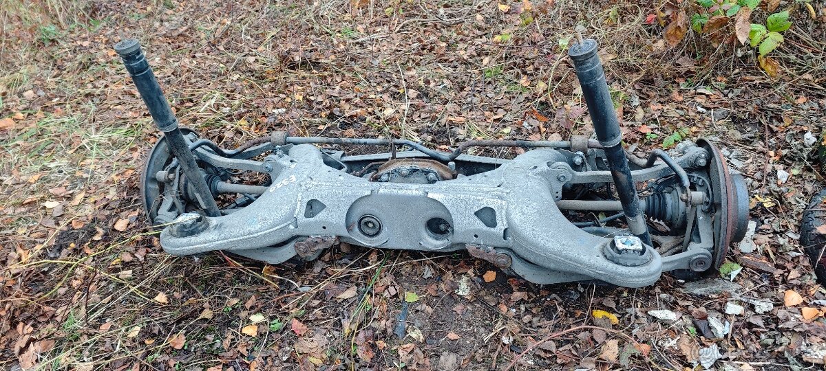 Zadní náprava Mercedes E320 - 3