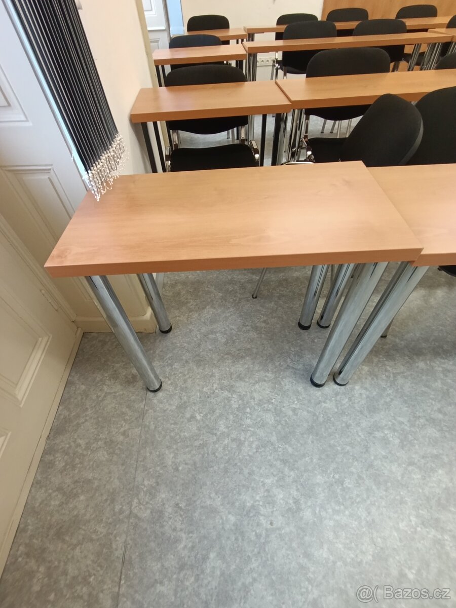 Stoly a židle ze školících místností - 3
