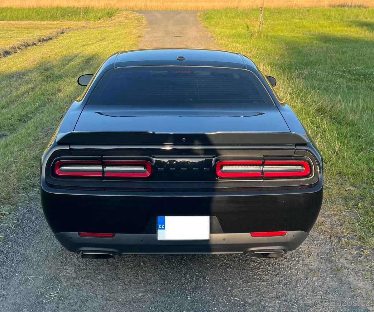 Dodge Challenger - 3