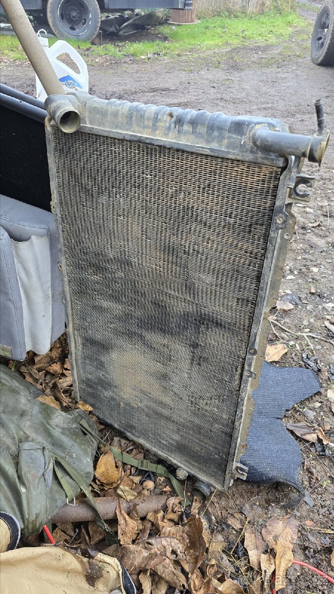 NISSAN PATROL Y60 2,8 CHLADIČ - 3