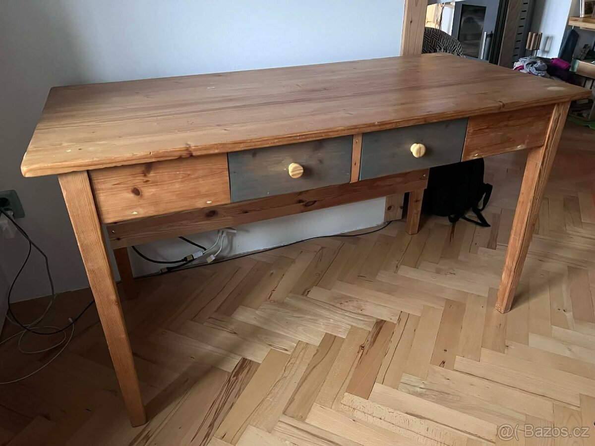 Stůl masiv - starožitný lehce renovovaný - 3