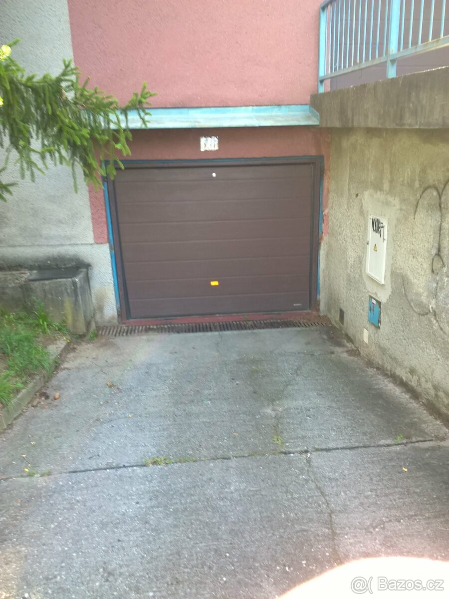 Pronájem garáže - 3
