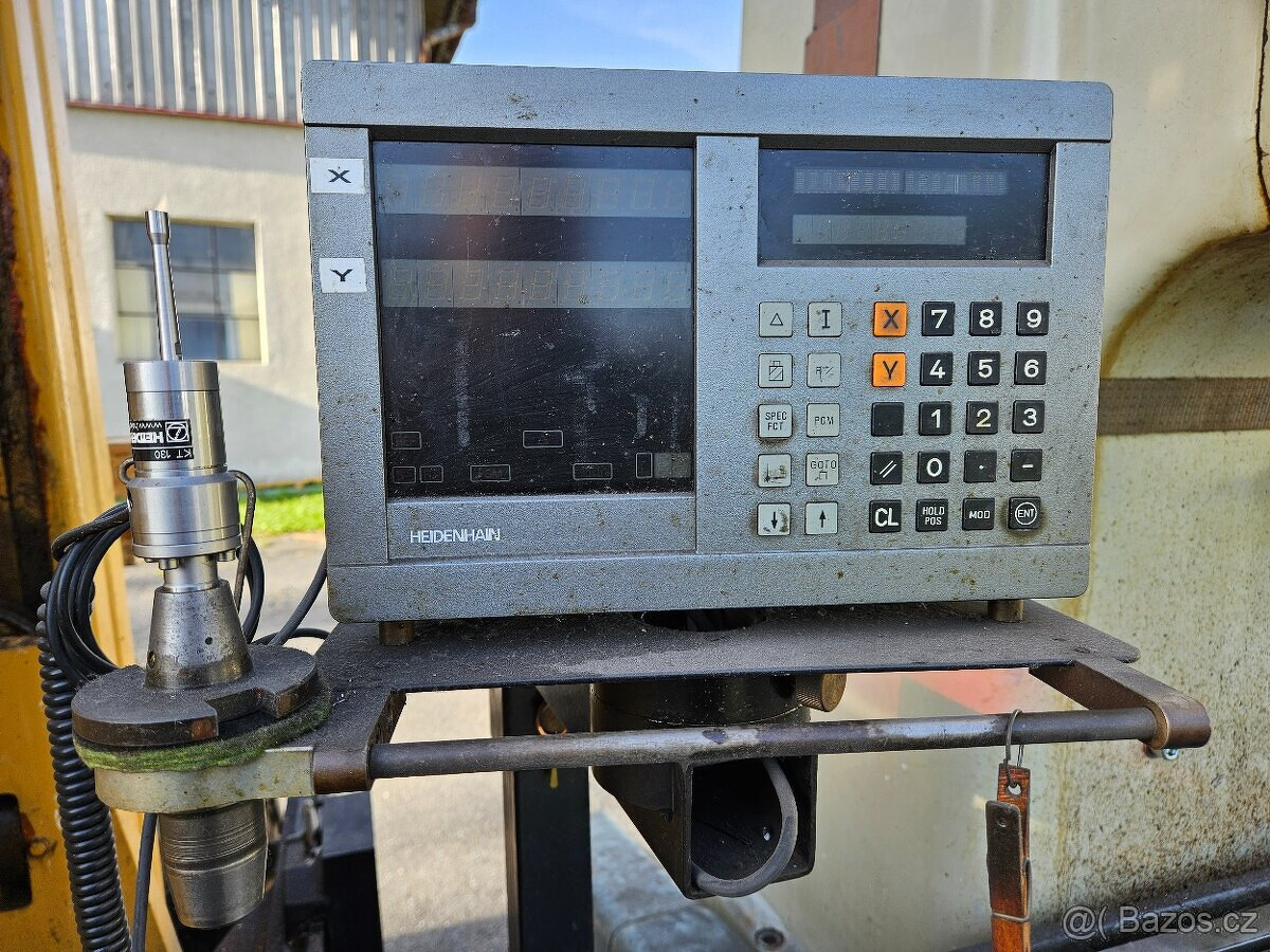 SOUŘADNICOVÁ VYVRTÁVAČKA 2B440A - 3