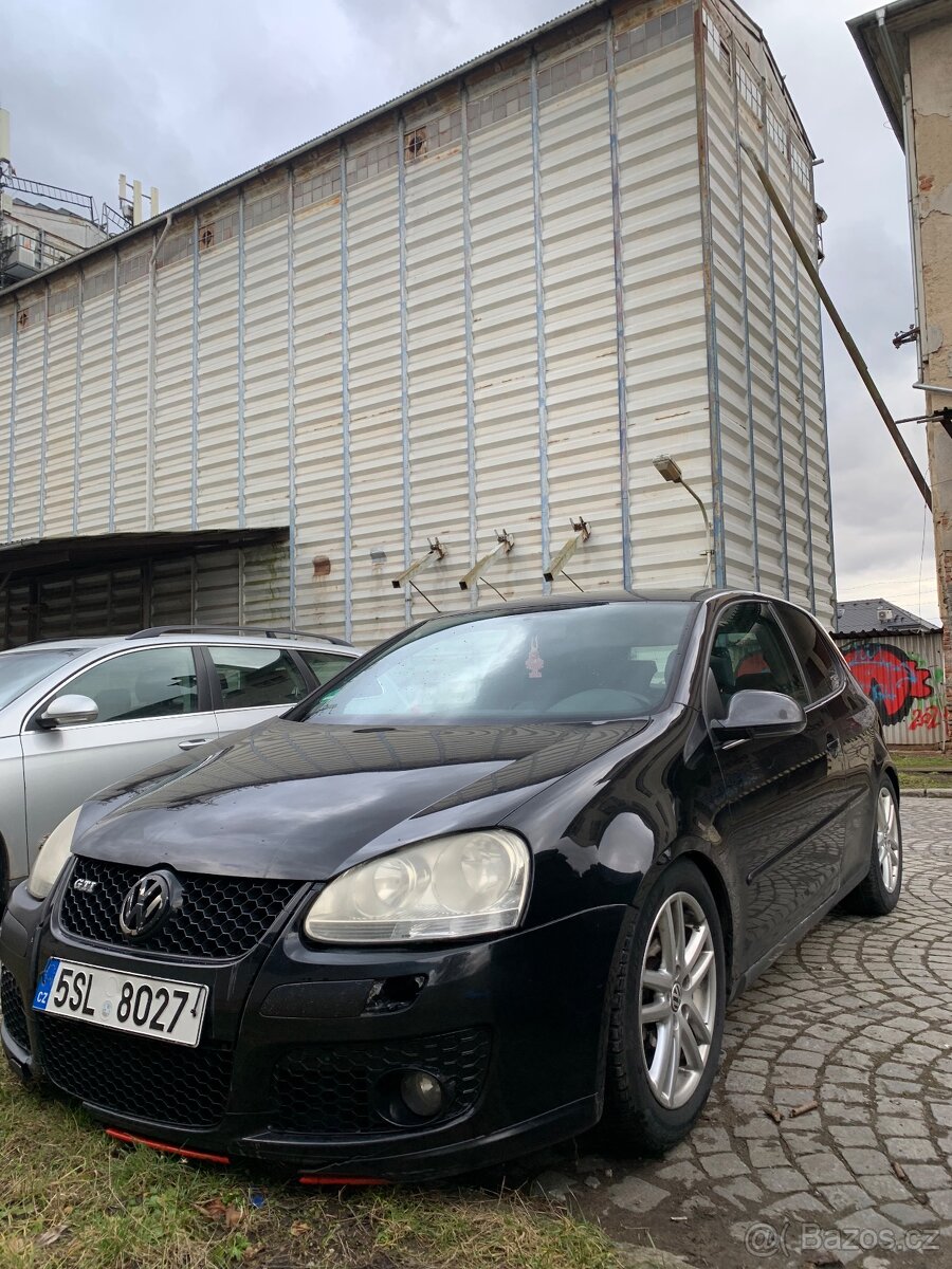 Golf 5 - 3