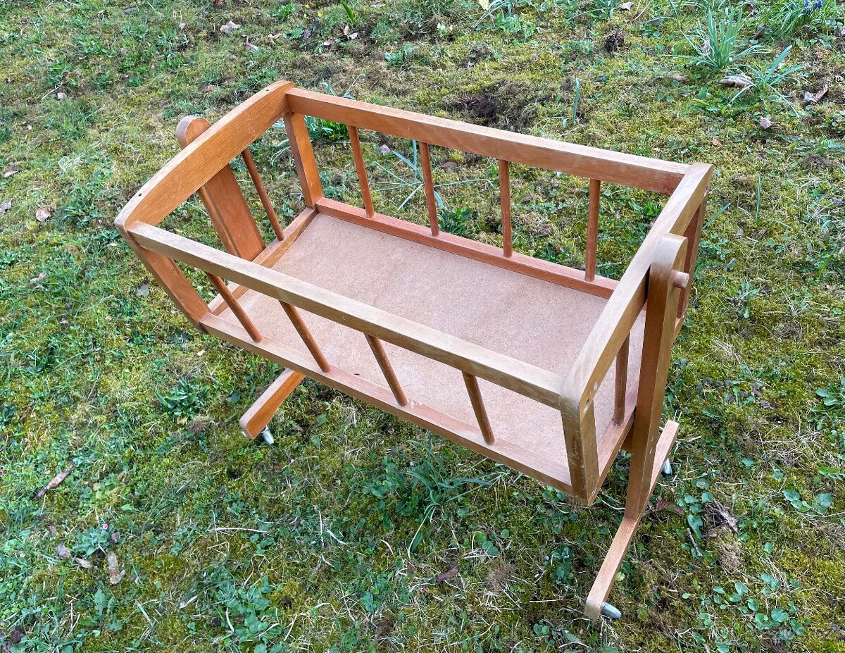 Dřevěná kolébka - 3