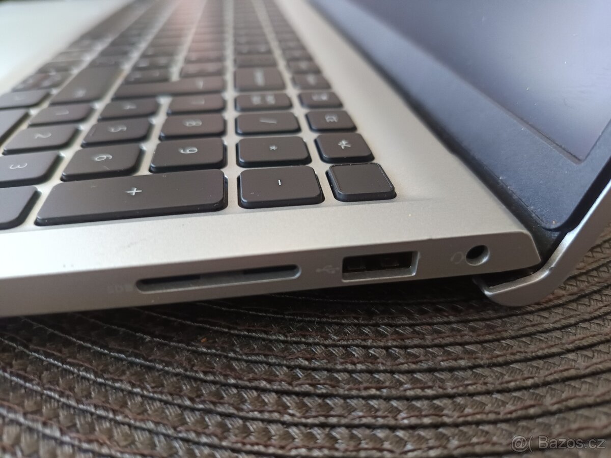 Notebook Dell Inspiron 15 3511 - 3