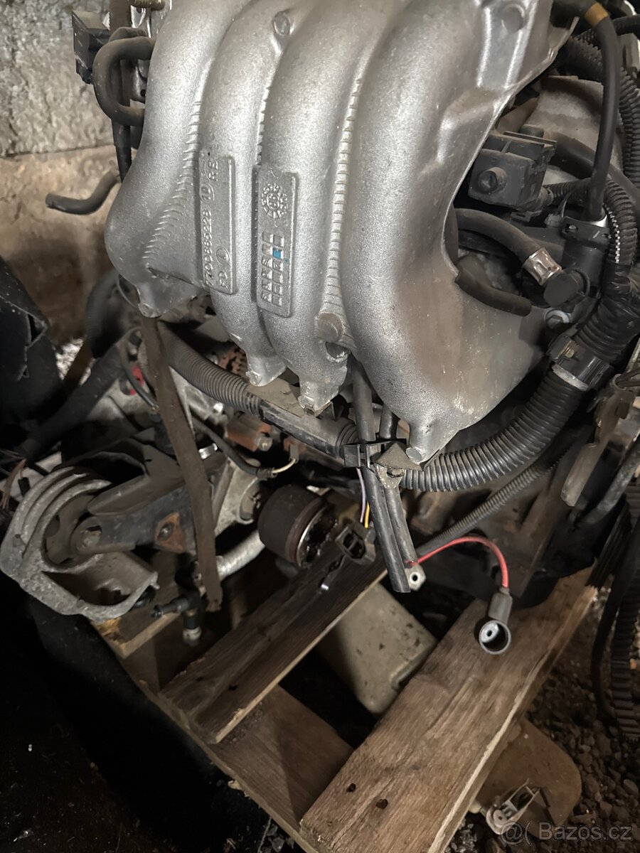 Motor Renault megane 1.6i 1996 - 3