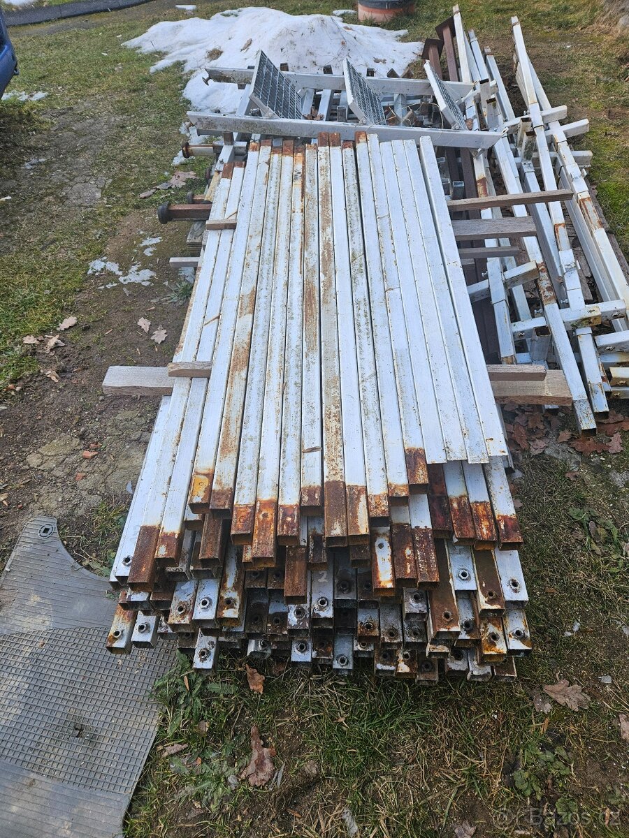 Pódium 6 x 4,5 m prodám - 3
