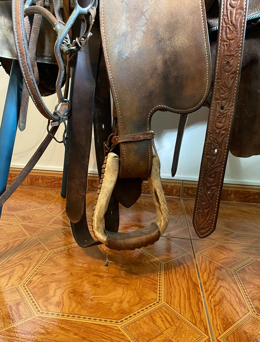 Westernové sedlo Circle Y - 3