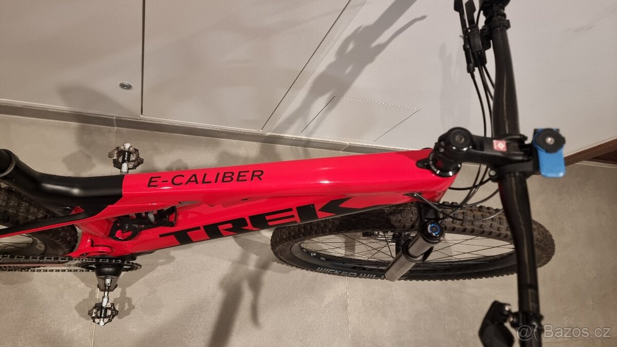 Prodám Trek E-Caliber 9.8 GX AXS L v perfektním stavu - 3