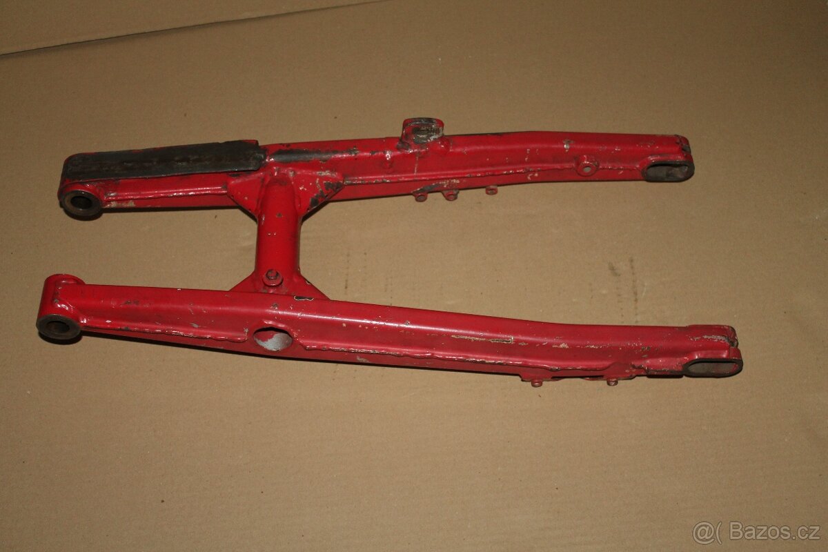 ČZ 125/519 Kyvná vidlice - 3