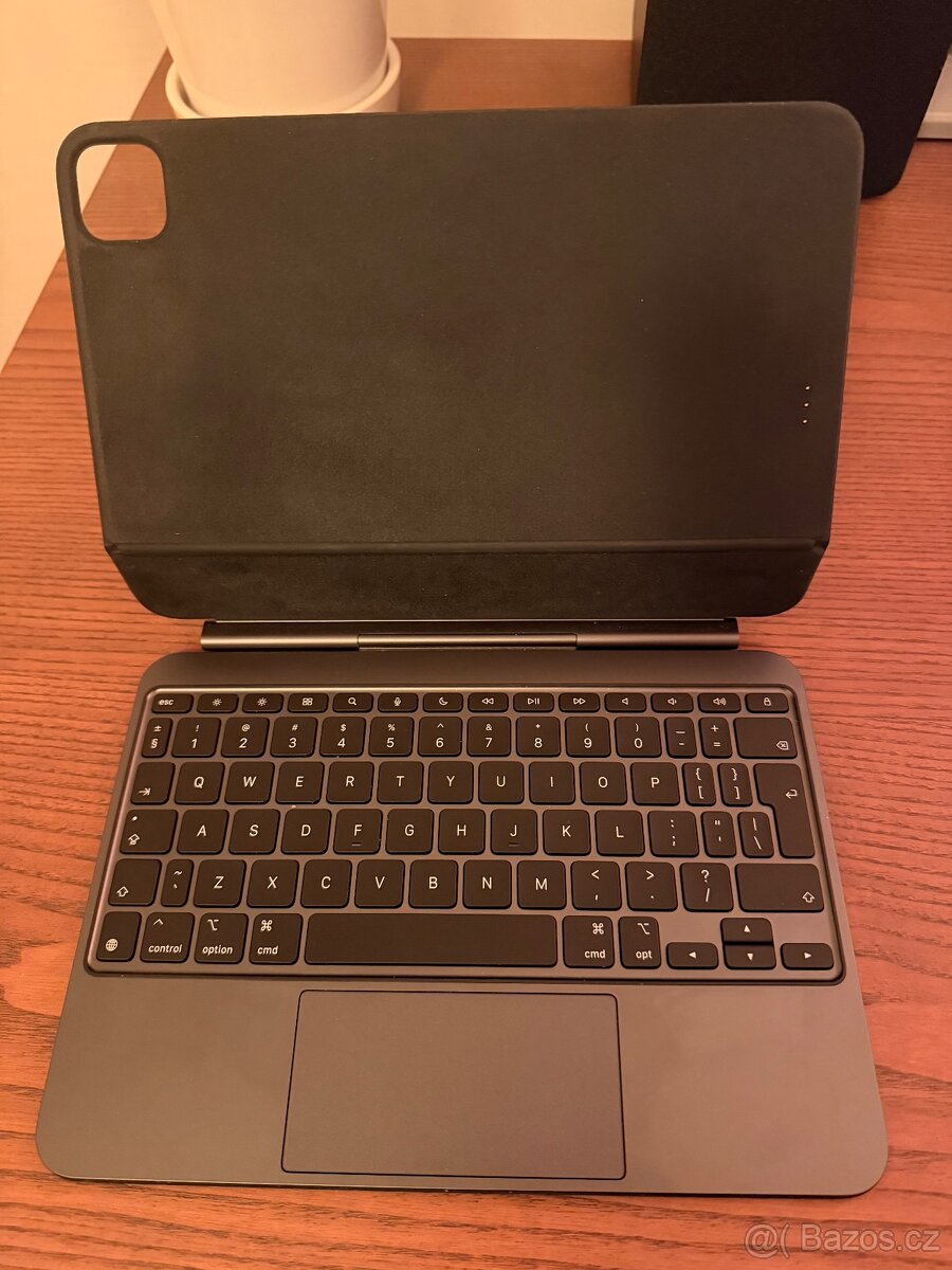 iPad Pro 11 M4 256GB + Magic Keyboard - 3