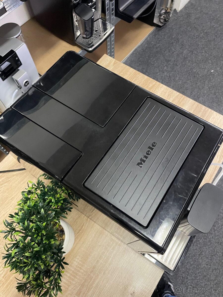 Kávovar Miele CM 5400 - 3