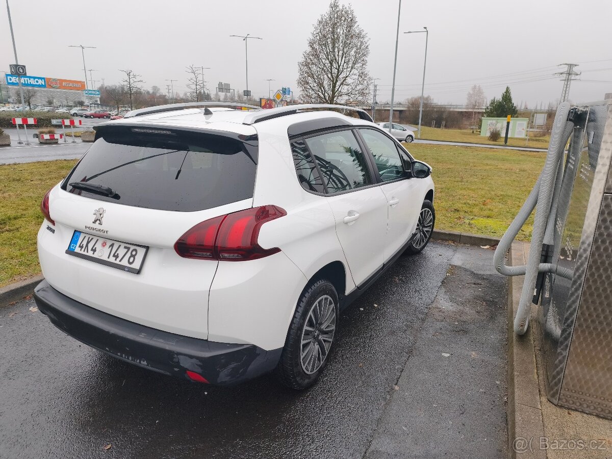 Peugeot 2008, 1. majitel, 96 KW, panorama - 3