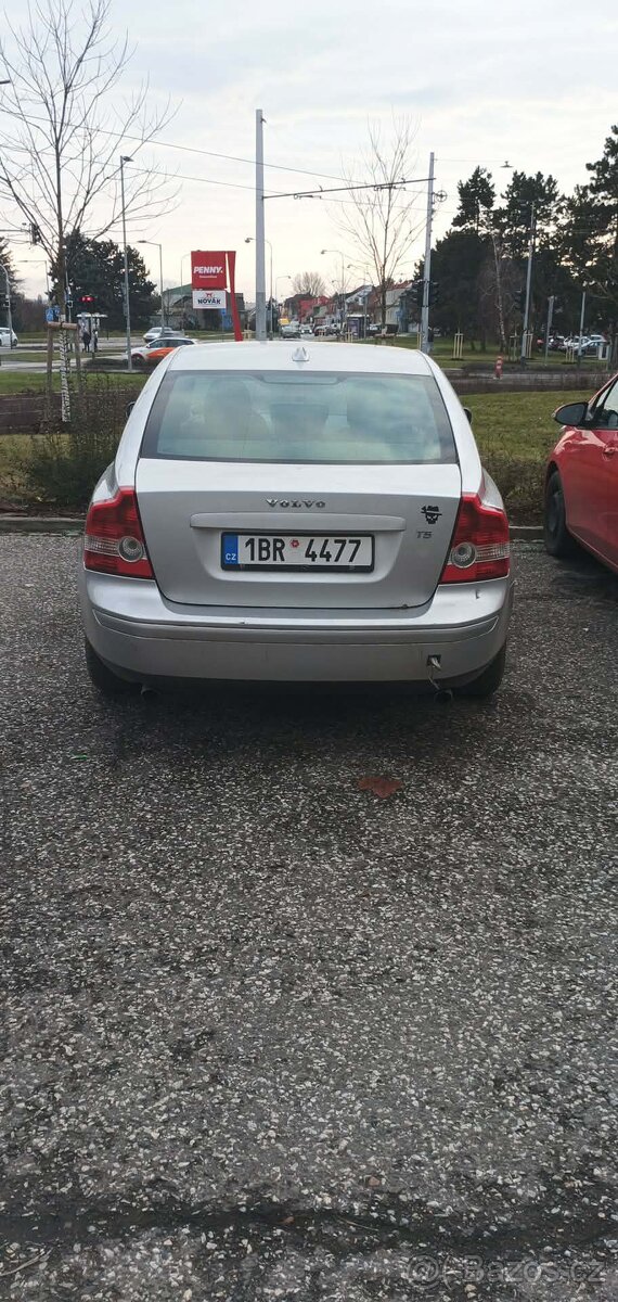 Volvo s40 2.5t 162kw - 3