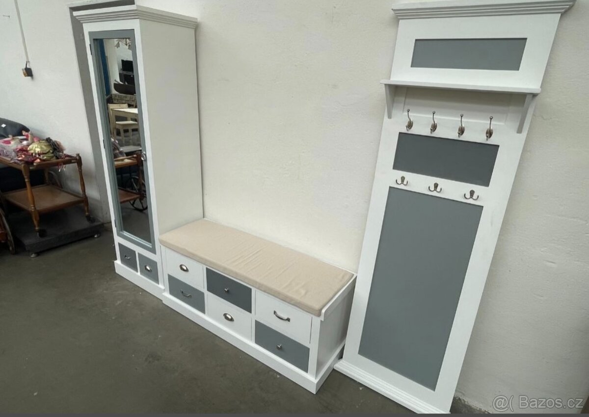 Předsíňová stěna bílá KOMPLET NOVÁ 2. jakost - 3