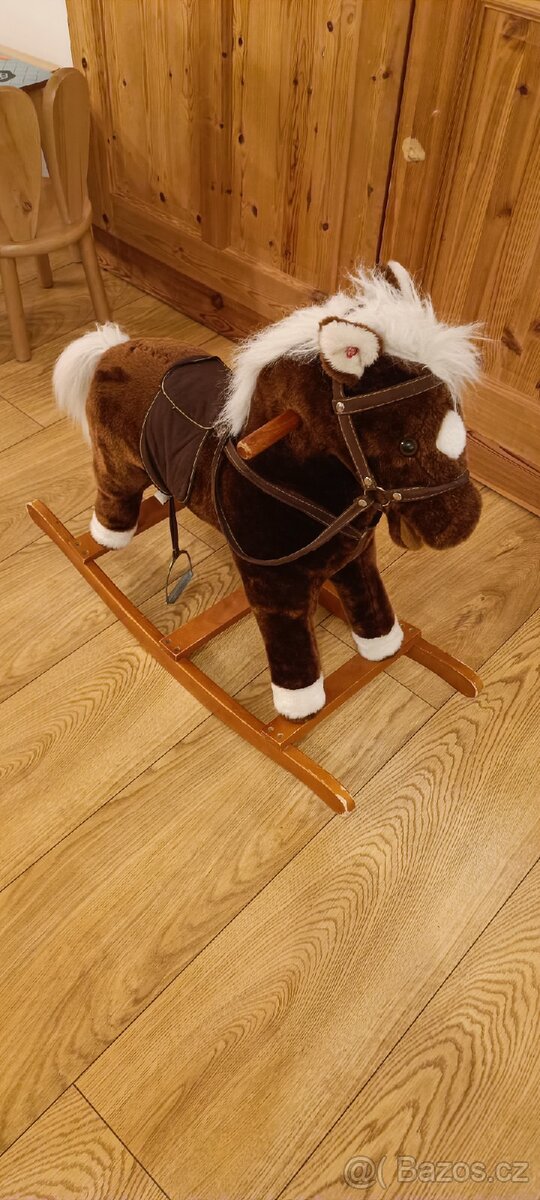 Houpací kůň - 3