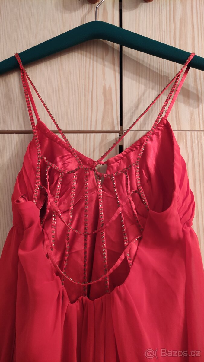 Mini červené šaty - 3