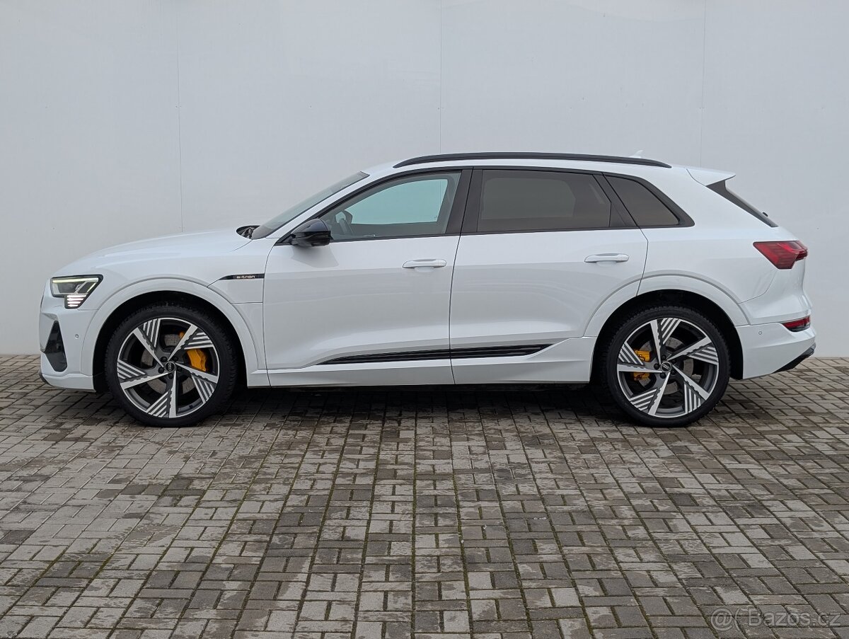 Audi E-tron S-Line 55 Quattro - 3