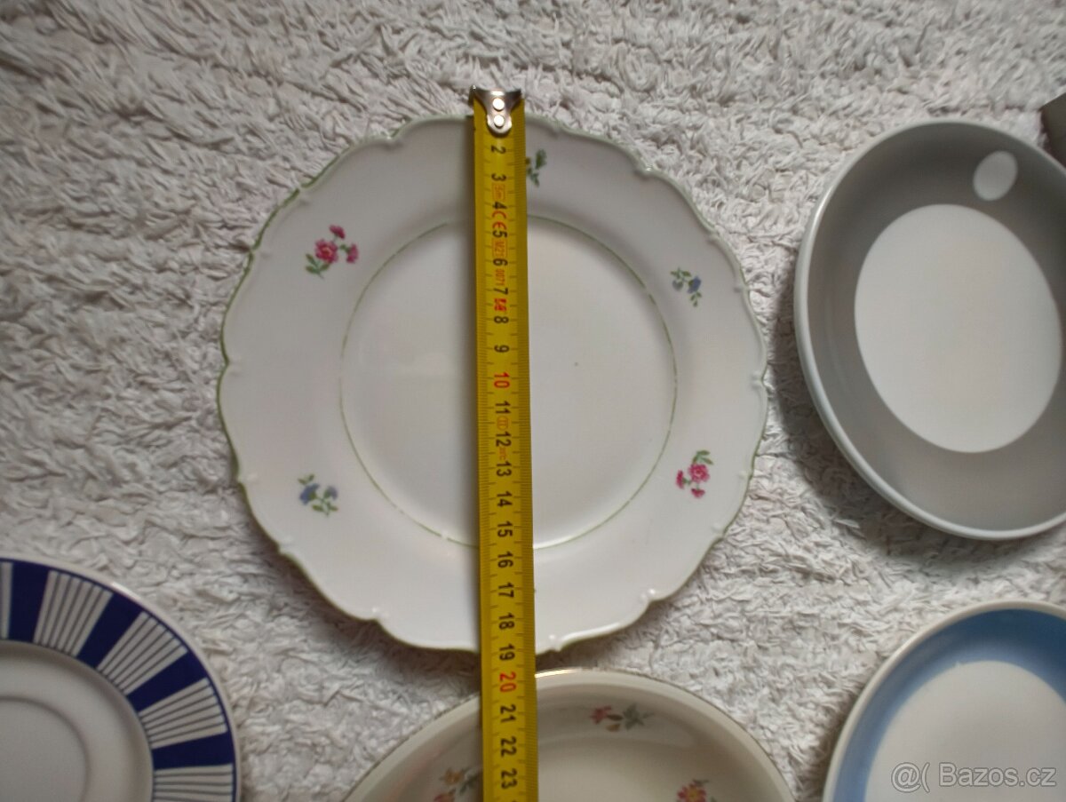 Talířky různé - 3