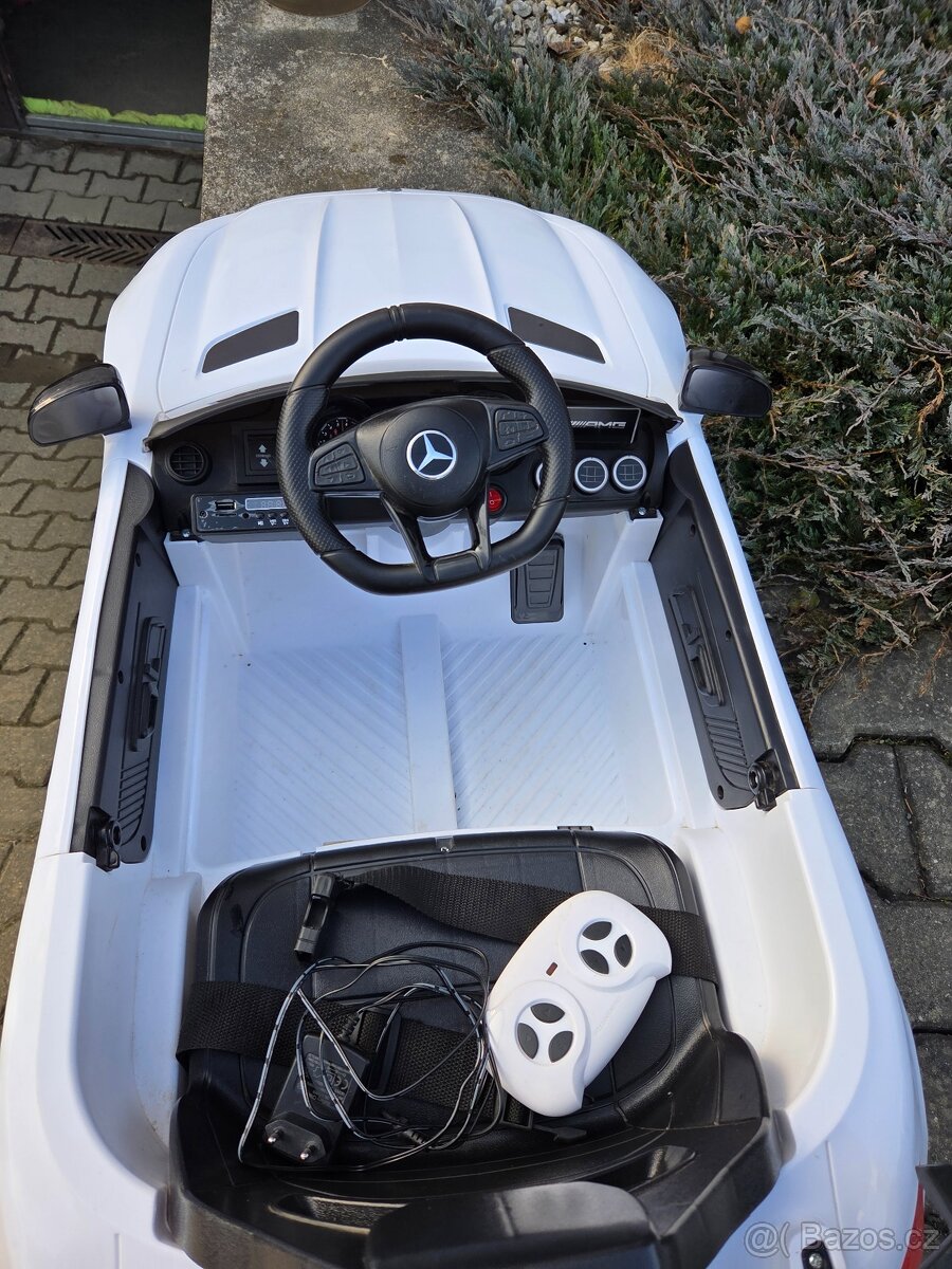 Elektronické auto - 3