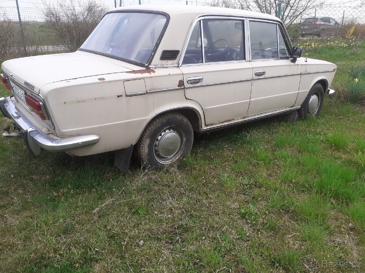 VAZ 2103 2x - 3